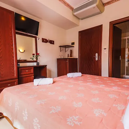Hotel Kymata 3*